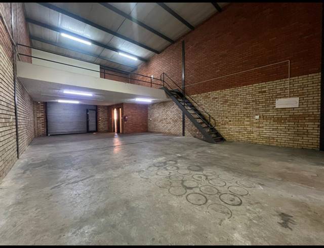 213M² WAREHOUSE TO LET IN HENNOPSPARK